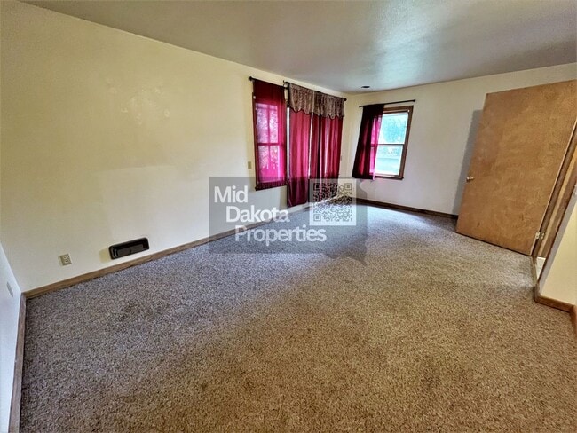 Building Photo - 710 S Wisconsin St