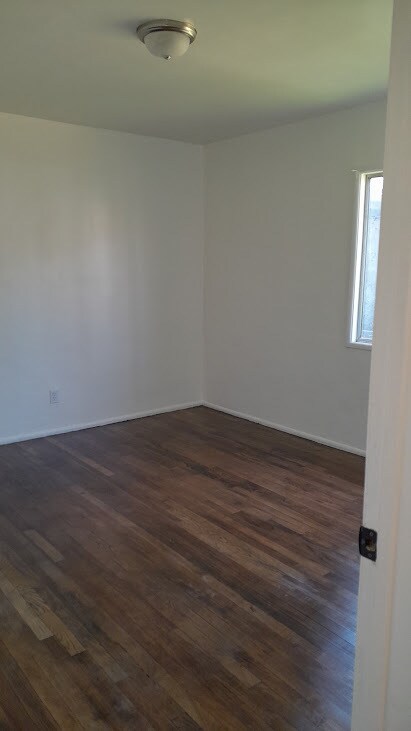 Bedroom 2 - 3340 W Imperial Hwy