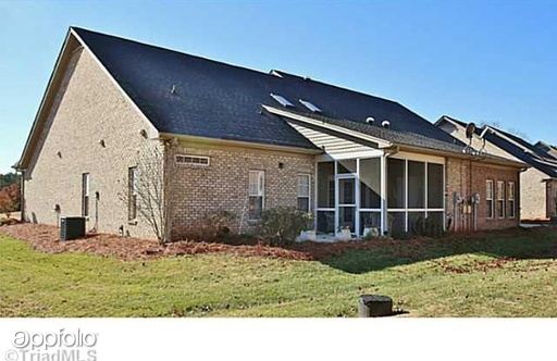 Building Photo - 129 N Lake Louise Dr