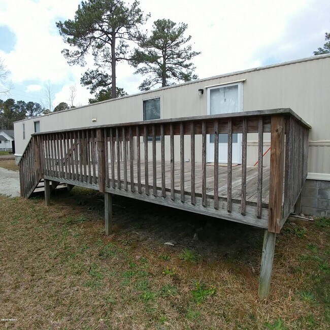 Building Photo - 110 Poston Dr