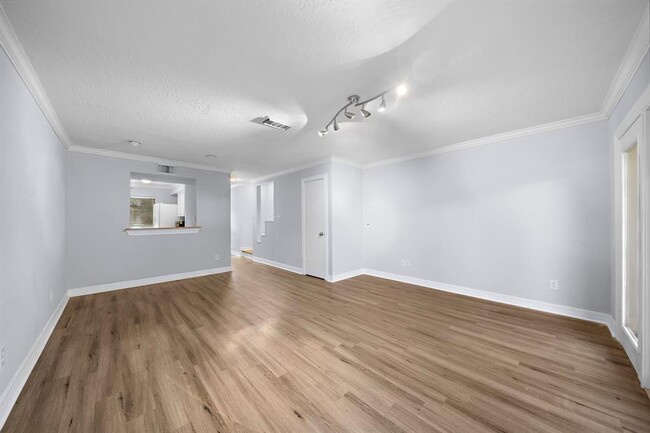 Building Photo - 2160 Winrock Blvd