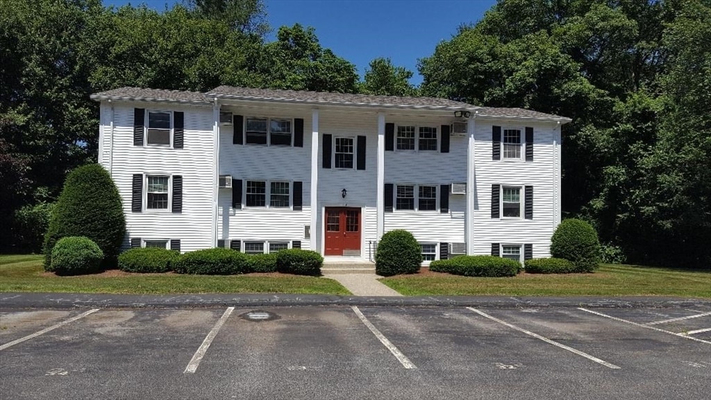 Primary Photo - 16 Federal Hill Rd