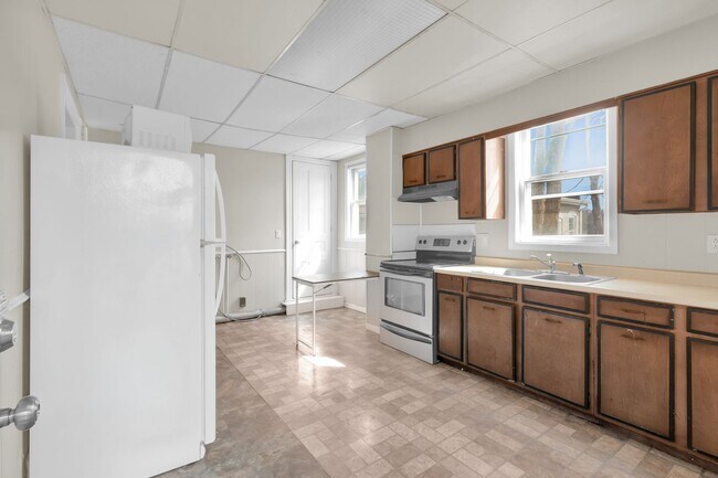 Foto del edificio - 137 N 7th St