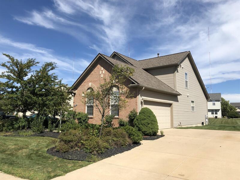 27647 Oriole Ct, Flat Rock, MI 48134 House for Rent in Flat Rock, MI