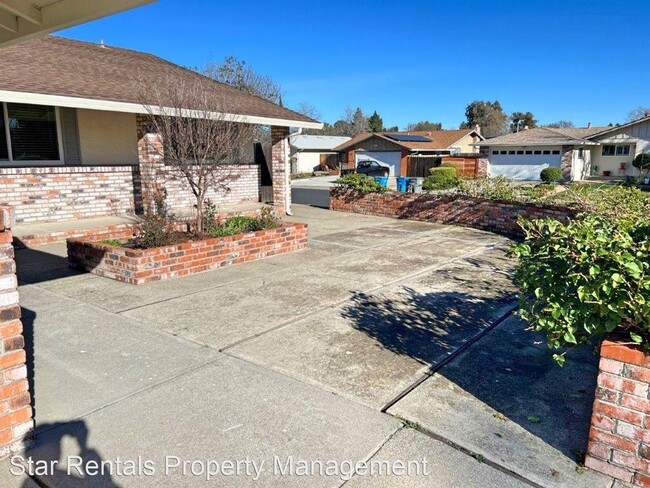 Building Photo - 3 br, 2 bath House - 154 Troy