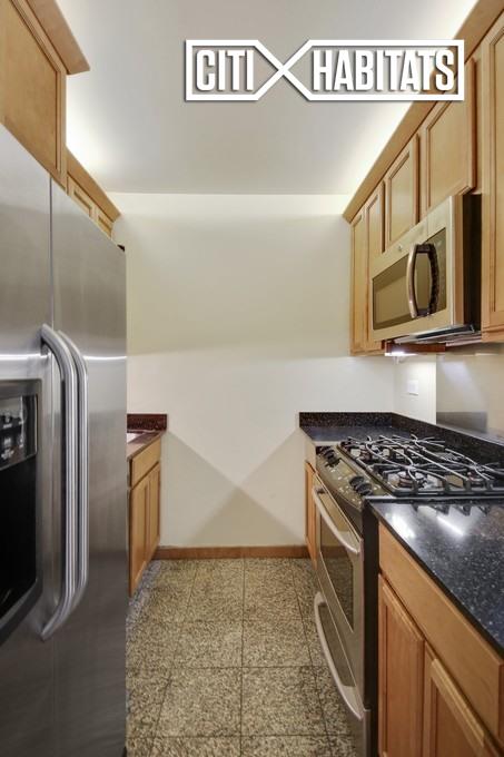 Foto del edificio - 415 E 37th St