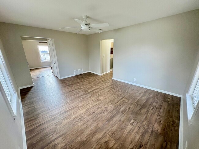 Foto del edificio - 5543 W Margaret St