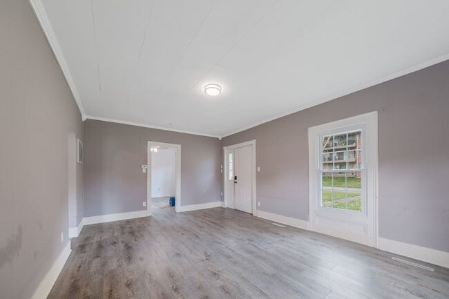 Building Photo - 2 Bedroom / 2 Bathroom House in Tuscola