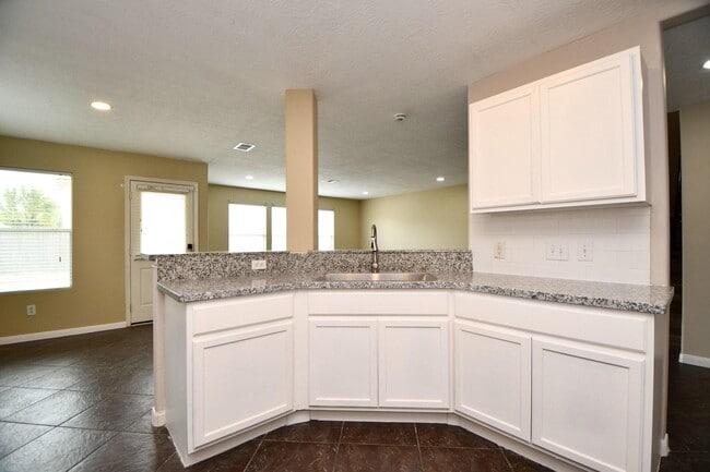 Foto del edificio - 5418 Cinnamon Lake Dr