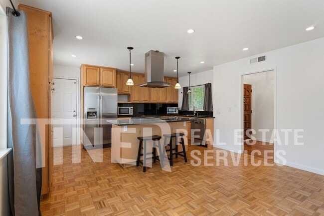 Photo - 9136 Cecile Way House