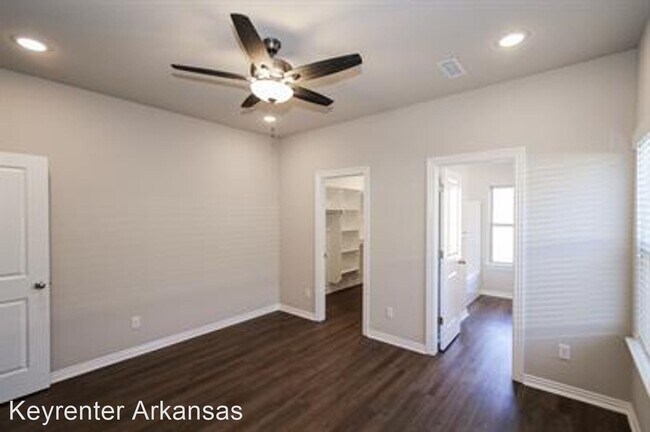 Building Photo - 3 br, 2 bath House - 310 Grove