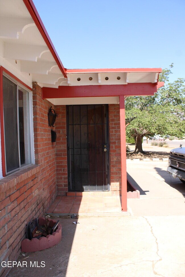Foto del edificio - 5124 Edmonton Ave