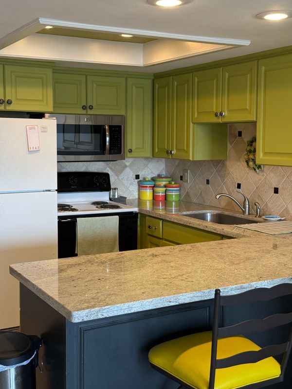 Foto del edificio - 6201 Padre Blvd