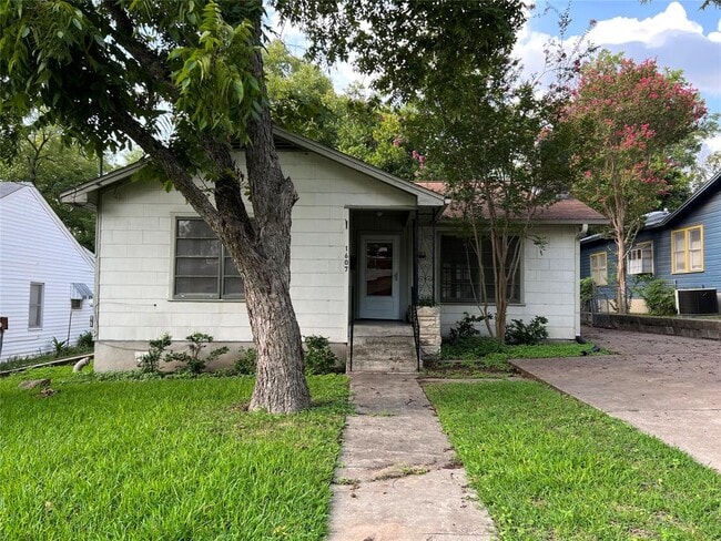 Building Photo - 1607 Dexter St