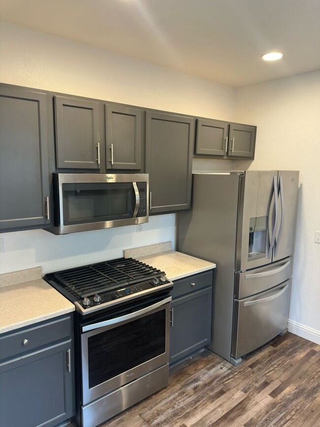 Building Photo - 2641 Gobar Ln