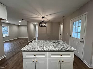 Building Photo - 1433 Blanche Drive, Marietta GA 30067