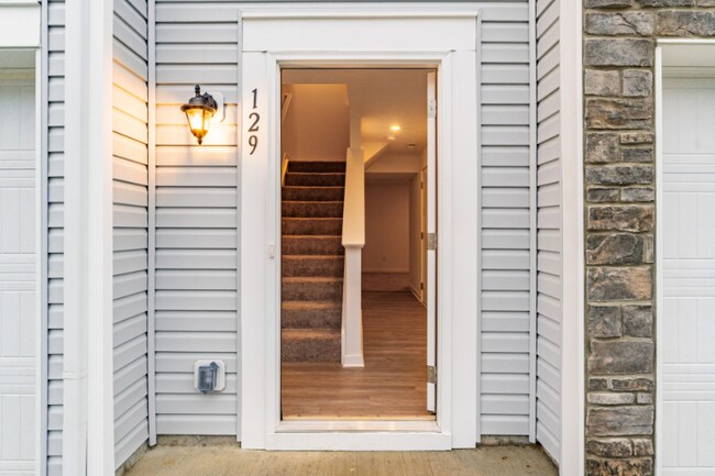 Foto del edificio - 129 Dusky Willow Dr