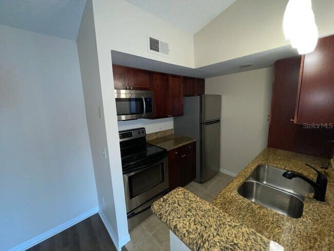 Building Photo - 5156 Conroy Rd