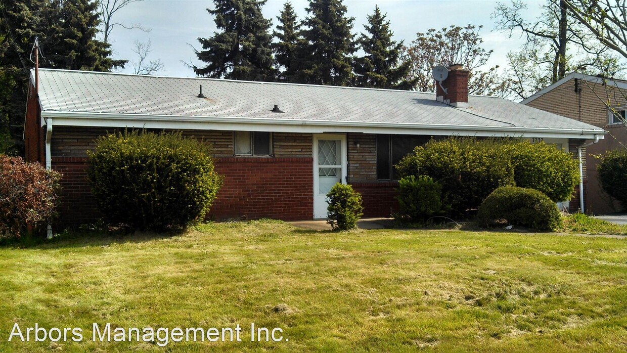7737 Saltsburg Rd, Pittsburgh, PA 15239 House Rental in Pittsburgh, PA
