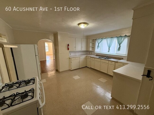 Foto del edificio - 60 Acushnet Ave