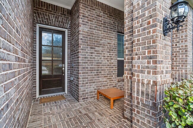 Building Photo - 24742 Levante Dr