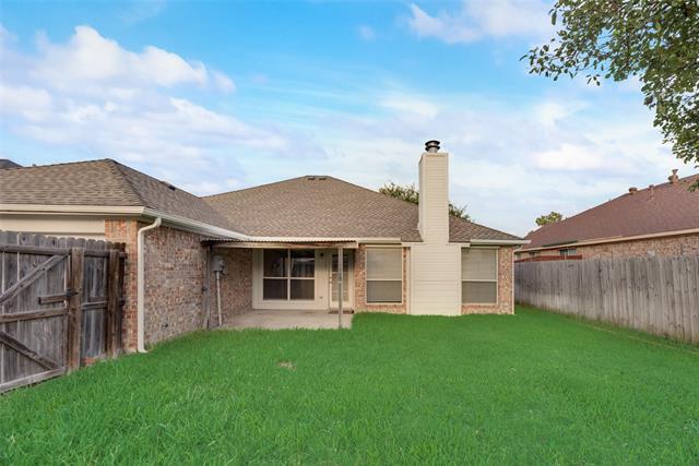 Building Photo - 2307 Stratford Dr