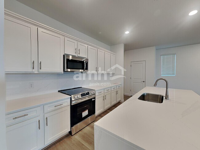 Foto del edificio - 9568 E Friedel Dr