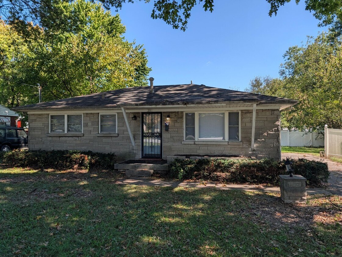 Foto principal - 2311 Plantation Dr