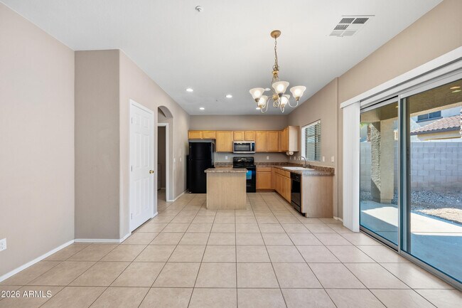 Foto del edificio - 1428 E Hopkins Rd