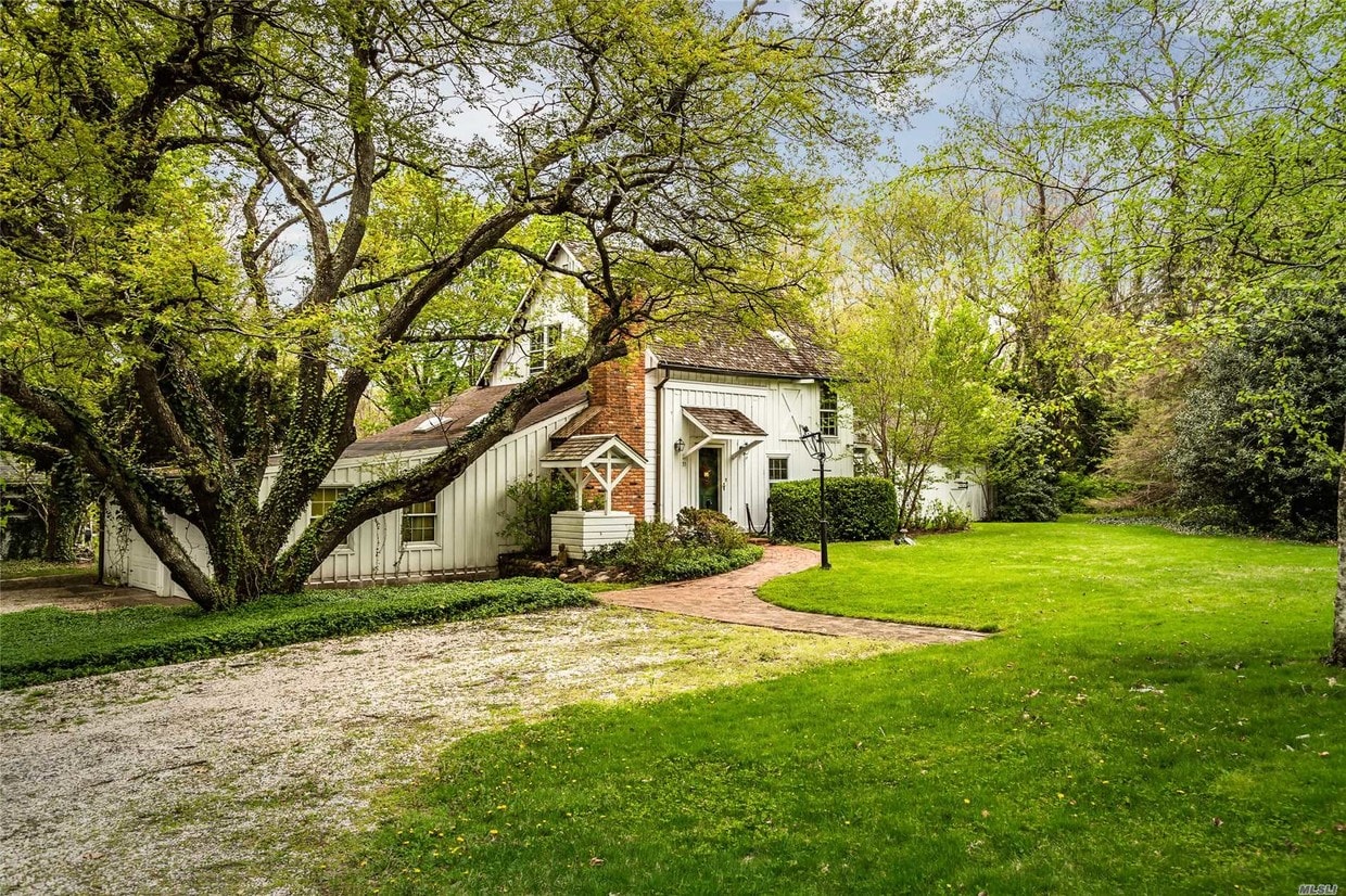 Primary Photo - 35 Old Field Rd