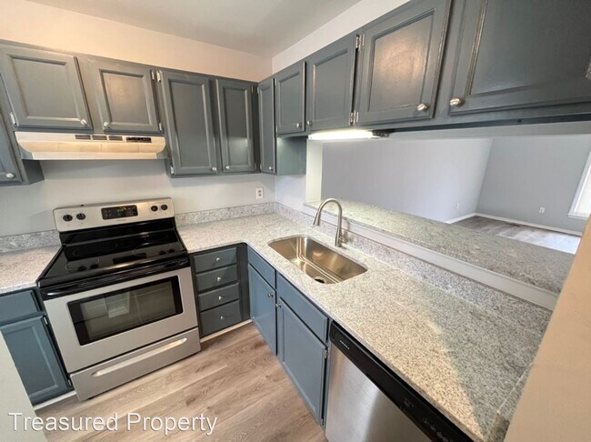 Building Photo - 3 br, 2 bath House - 15 Astor Ct