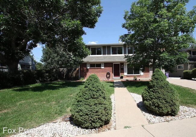 Building Photo - 3 br, 2 bath House - 2830 South Vine Street