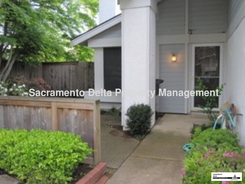 Primary Photo - 9 Waterfront Ct