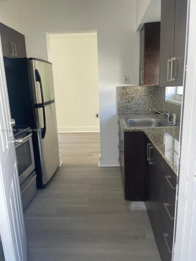 Foto del edificio - 1784 Normandy Dr