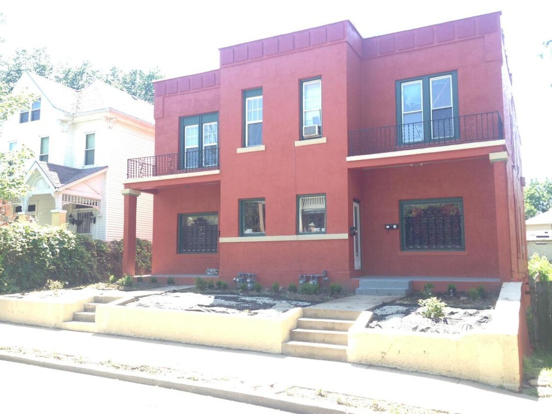 Primary Photo - 124 Brooklyn Ave