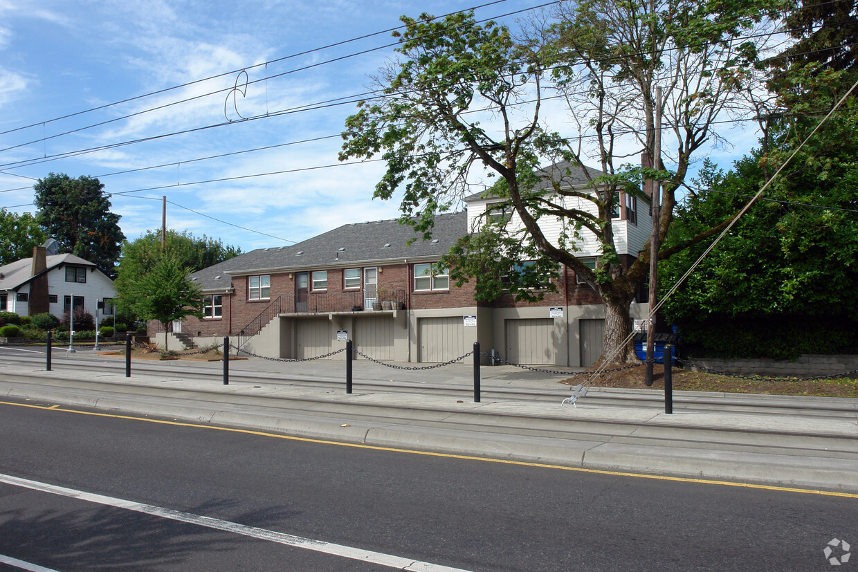 Foto del edificio - Terry Garden