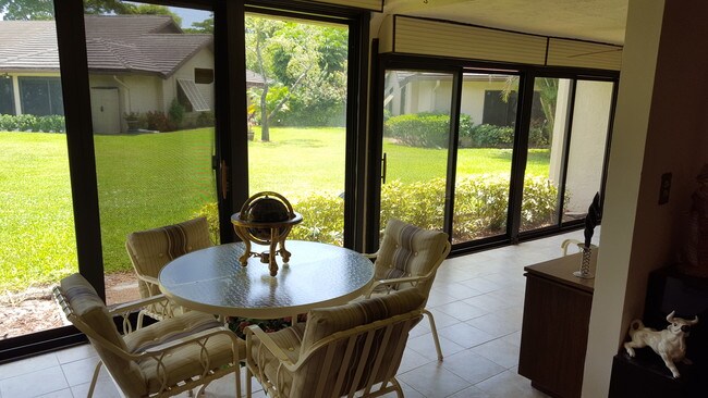 Florida Room - 10058 Laurelwood Pl