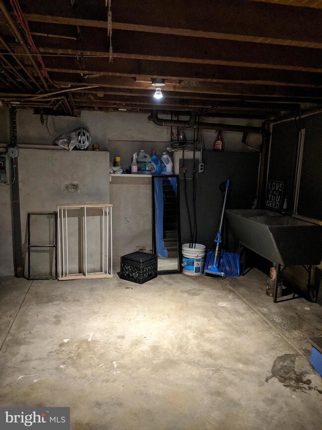 Foto del edificio - 424 S Matlack St