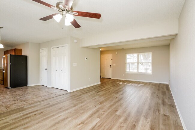 Foto del edificio - 7110 Tassel Meadow Dr