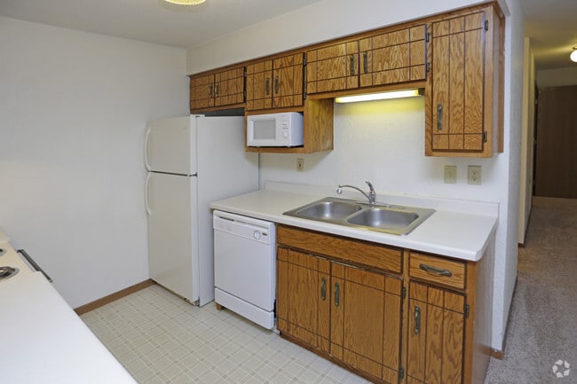 Interior Photo - Campus Center Apartments