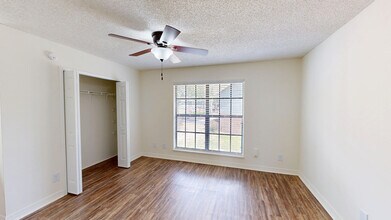 Interior Photo - Cambridge Woods