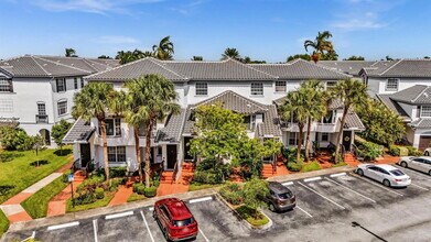 Building Photo - 725 SW 148th Ave