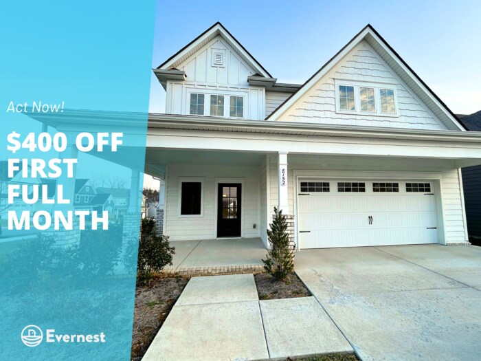 Foto principal - Stunning 4-Bedroom Home with Bright, Spaci...