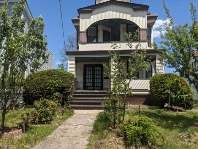 Primary Photo - 284 Elmwood Ave
