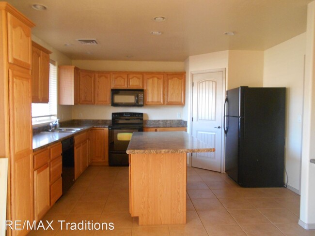 Building Photo - 3 br, 2 bath House - 1606 W. 7th South