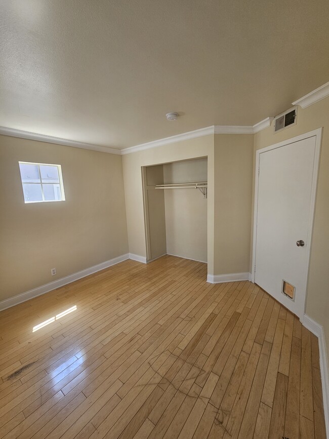 Building Photo - 3361 Holly Grove St