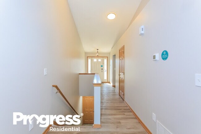 Building Photo - 5924 Westbank Dr