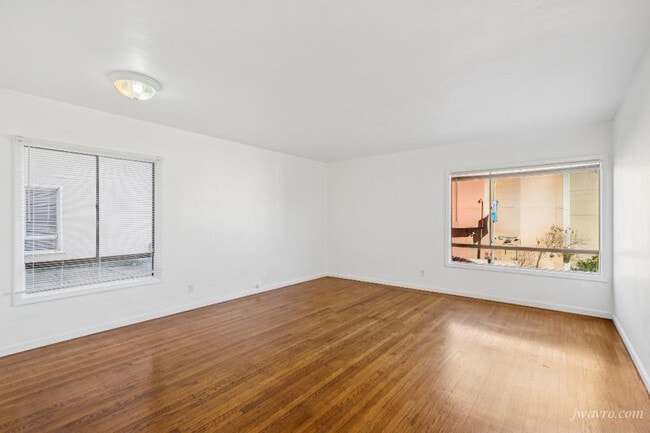 Building Photo - 80 Terra Vista Ave