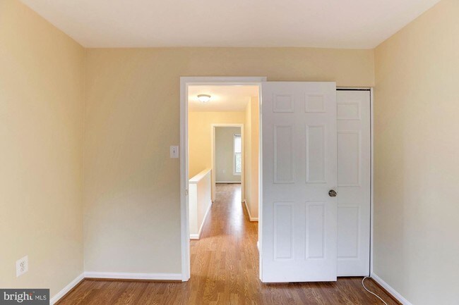 Building Photo - 7419 Barbados Ln