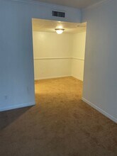 Building Photo - 315 Wymore Rd